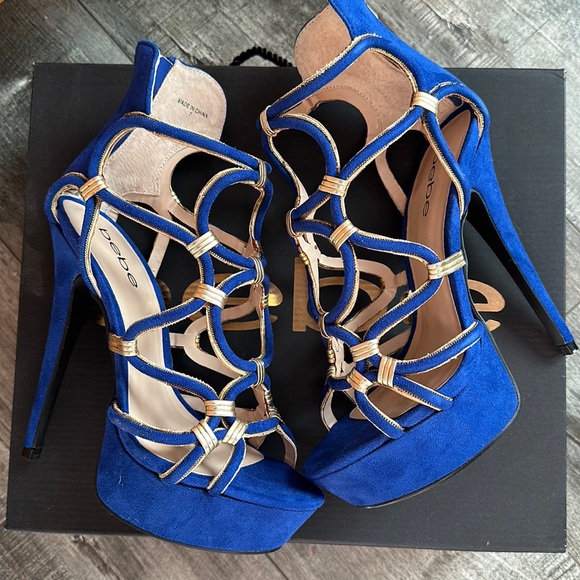 New Bebe blue and gold heels size 7 - Picture 1 of 6
